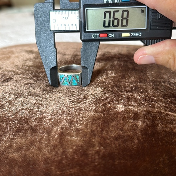 Vintage Zuni Wide Sterling Silver and Turquoise Chip Inlay Ring Southwestern - Picture 6 of 12